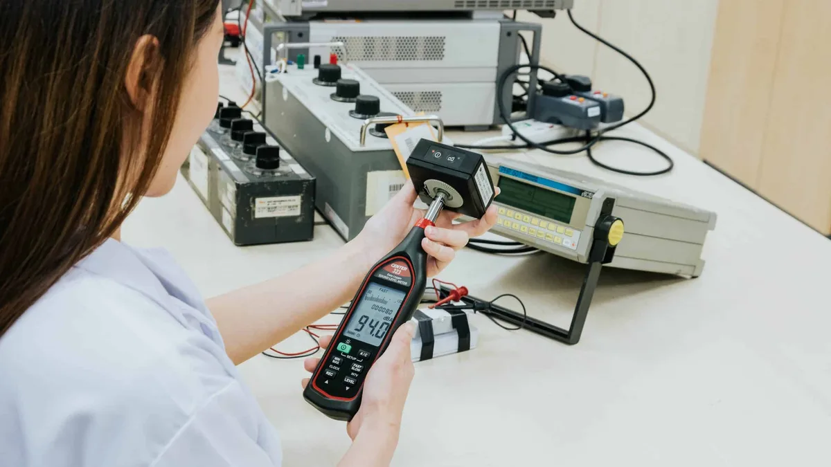 Đánh giá sự phù hợp: kỹ thuật viên đo kiểm thông số sản phẩm tại tổ chức giám định được chỉ định trong quy trình kiểm tra chuyên ngành nhập khẩu